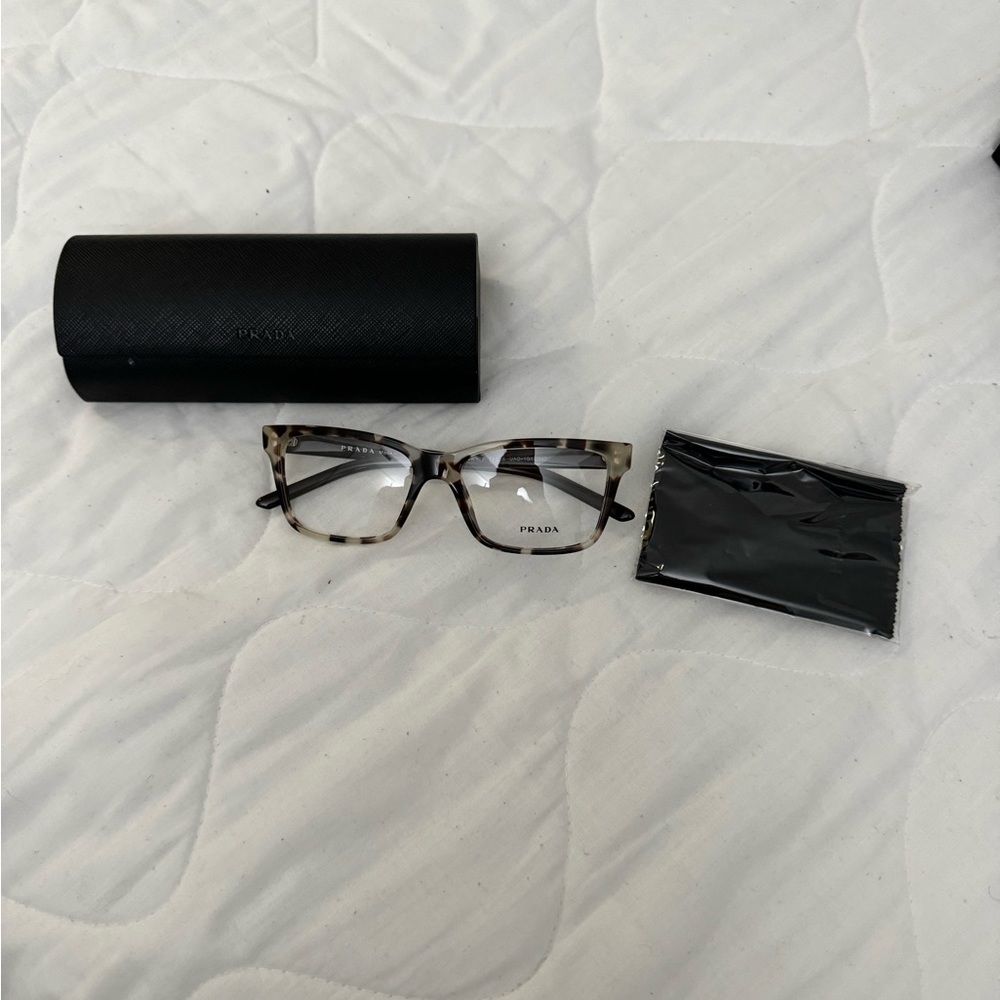 Authentic Prada glasses fame